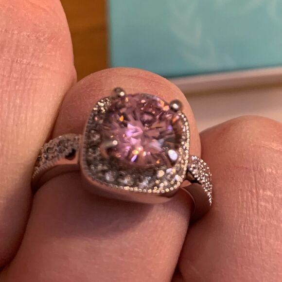Silver cubic zirconia pink stone ring size 10 - Picture 5 of 8